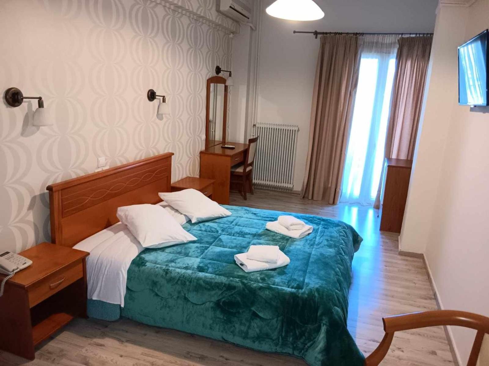 Hotel Liberty Missolonghi Ngoại thất bức ảnh
