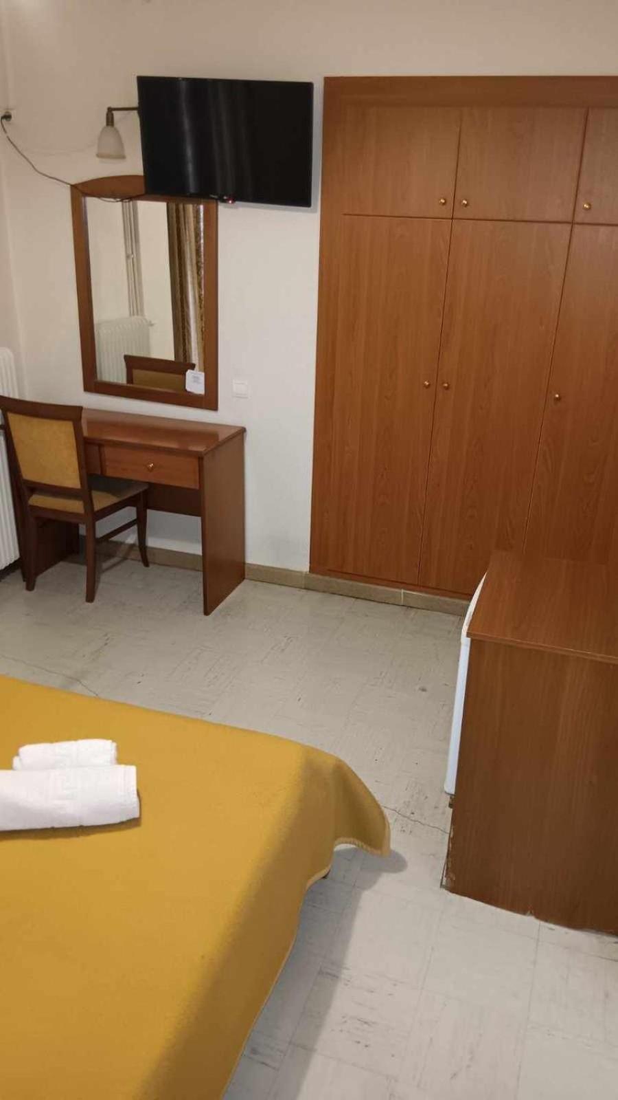 Hotel Liberty Missolonghi Ngoại thất bức ảnh