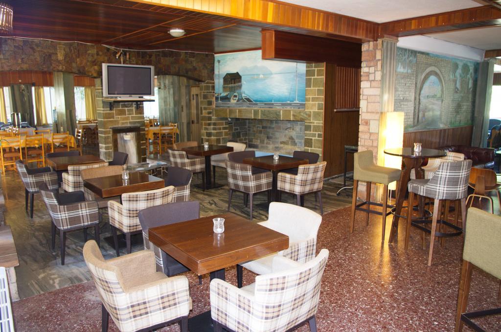 Hotel Liberty Missolonghi Ngoại thất bức ảnh